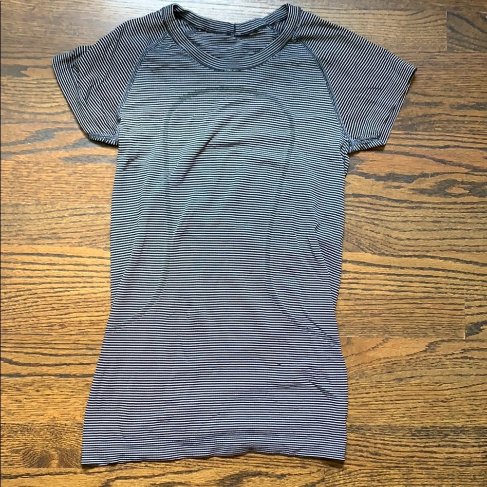 Lululemon Woman’s Top